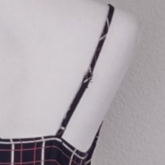 NEW CUTE Party Top Sleeveless Size XS - Picture 8 of 8